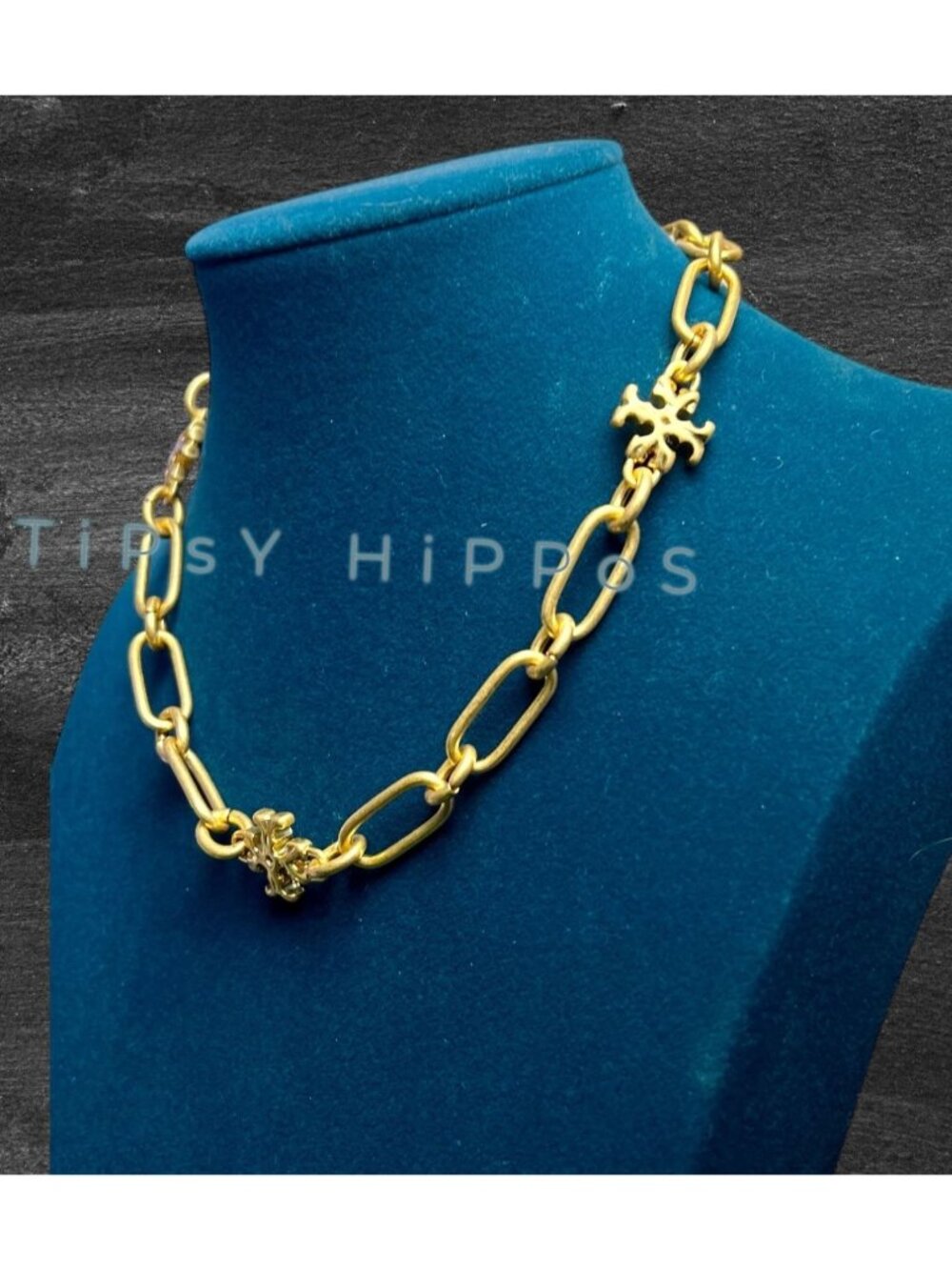 AUTHENTIC TORY BURCH GOLD ROXANNE CHOAKER CHAINLINK NECKLACE - Picture 2 of 4